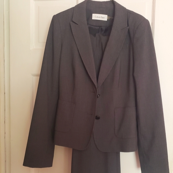 Calvin Klein pants gray stripe pants suit. Jacket size 10P, pants size 2P - Picture 1 of 12